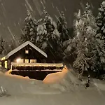 With Sauna Close To Kjeragbolten-bedding Included 度假居